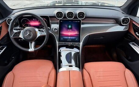 Mercedes-Benz GLC, 2024 год, 7 000 000 рублей, 12 фотография