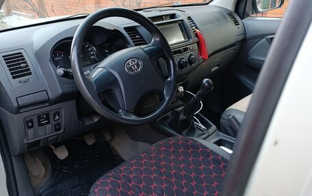 Toyota Hilux VII, 2013 год, 2 150 000 рублей, 5 фотография