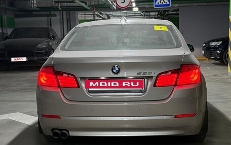 BMW 5 серия, 2012 год, 2 300 000 рублей, 7 фотография