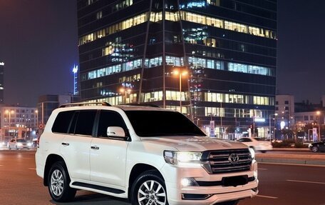 Toyota Land Cruiser 200, 2017 год, 5 200 000 рублей, 1 фотография