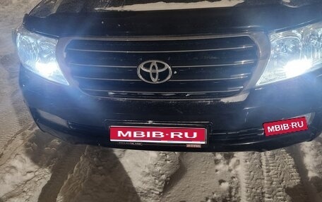 Toyota Land Cruiser 200, 2008 год, 2 650 000 рублей, 1 фотография