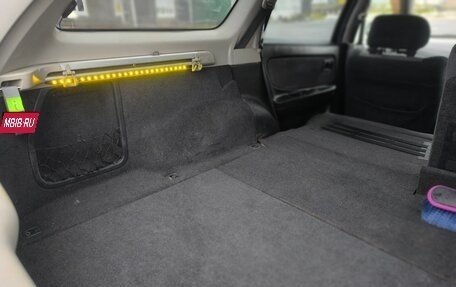 Nissan Avenir II, 2003 год, 650 000 рублей, 13 фотография