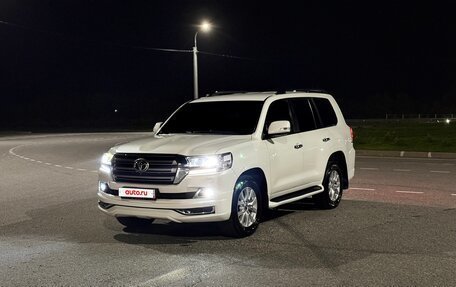 Toyota Land Cruiser 200, 2017 год, 5 200 000 рублей, 7 фотография