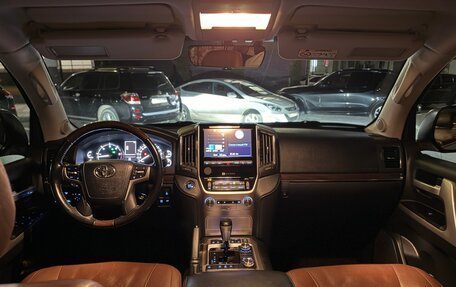 Toyota Land Cruiser 200, 2017 год, 5 200 000 рублей, 12 фотография