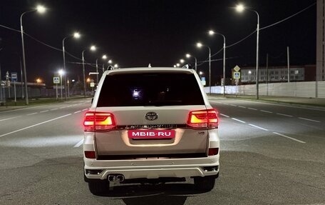 Toyota Land Cruiser 200, 2017 год, 5 200 000 рублей, 10 фотография