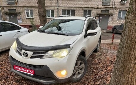 Toyota RAV4, 2014 год, 2 400 000 рублей, 3 фотография