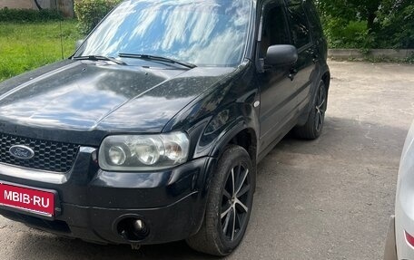 Ford Maverick, 2006 год, 900 000 рублей, 3 фотография