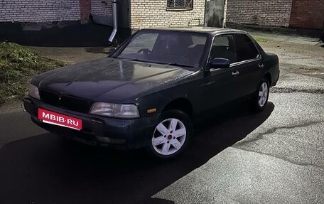Nissan Laurel VIII, 1994 год, 375 000 рублей, 3 фотография