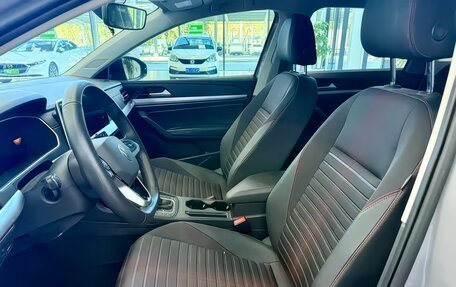 Volkswagen Lavida, 2022 год, 1 990 000 рублей, 12 фотография