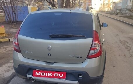 Renault Sandero I, 2012 год, 700 000 рублей, 2 фотография