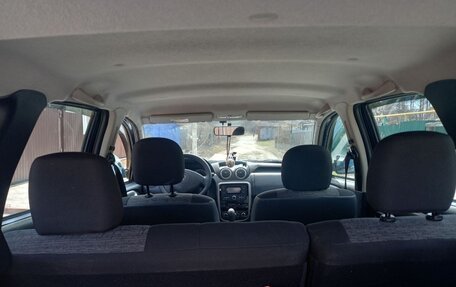 Renault Duster I рестайлинг, 2014 год, 800 000 рублей, 3 фотография