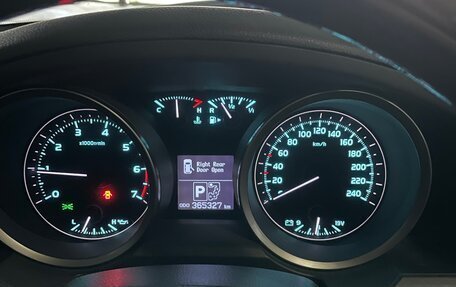 Toyota Land Cruiser 200, 2007 год, 2 800 000 рублей, 10 фотография