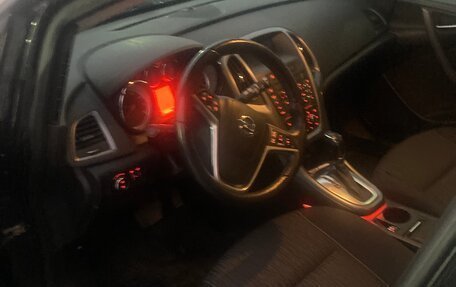 Opel Astra J, 2014 год, 1 050 000 рублей, 11 фотография
