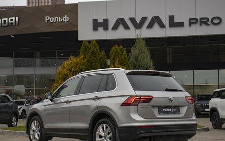 Volkswagen Tiguan II, 2020 год, 2 358 000 рублей, 7 фотография