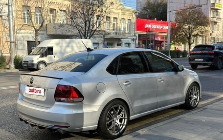 Volkswagen Polo VI (EU Market), 2018 год, 1 370 000 рублей, 2 фотография