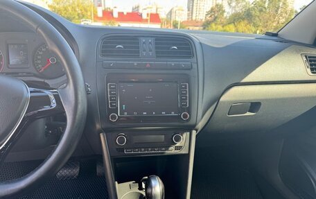 Volkswagen Polo VI (EU Market), 2018 год, 1 370 000 рублей, 33 фотография