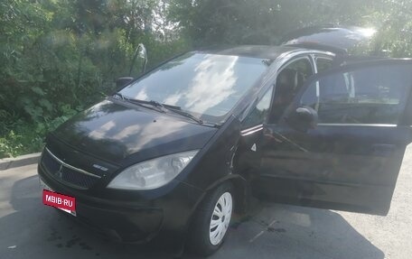 Mitsubishi Colt VI рестайлинг, 2007 год, 280 000 рублей, 2 фотография