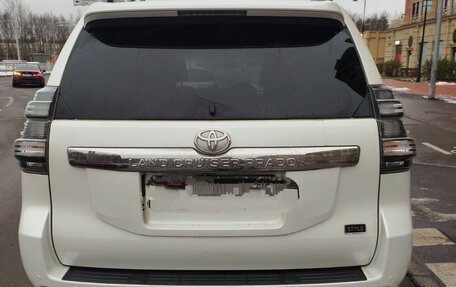 Toyota Land Cruiser Prado 150 рестайлинг 2, 2016 год, 3 458 000 рублей, 2 фотография