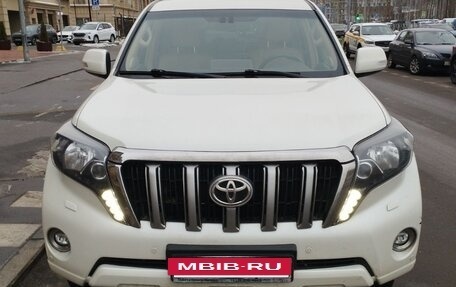 Toyota Land Cruiser Prado 150 рестайлинг 2, 2016 год, 3 458 000 рублей, 11 фотография