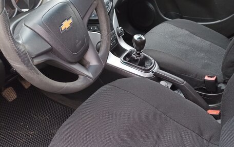 Chevrolet Cruze II, 2013 год, 800 000 рублей, 4 фотография