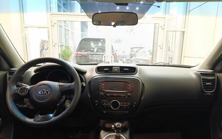 KIA Soul II рестайлинг, 2015 год, 1 130 000 рублей, 17 фотография