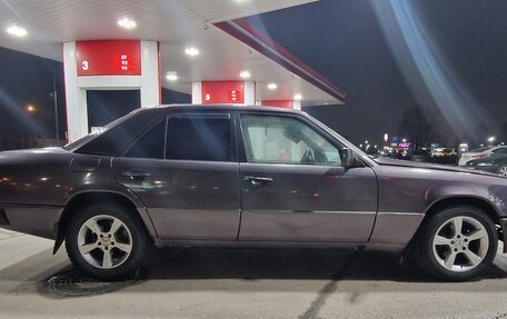 Mercedes-Benz W124, 1991 год, 350 000 рублей, 2 фотография