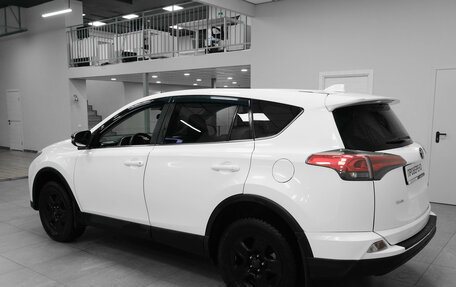 Toyota RAV4, 2015 год, 1 775 000 рублей, 4 фотография