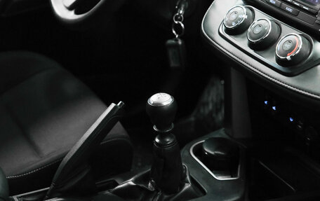 Toyota RAV4, 2015 год, 1 775 000 рублей, 16 фотография