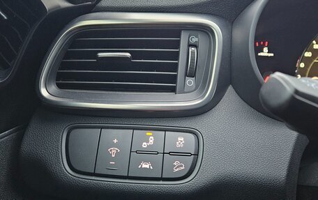 KIA Sorento III Prime рестайлинг, 2019 год, 3 750 000 рублей, 26 фотография