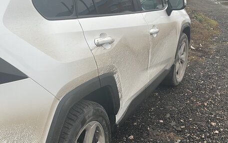 Toyota RAV4, 2019 год, 2 900 000 рублей, 5 фотография