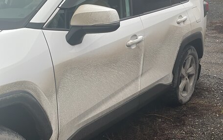 Toyota RAV4, 2019 год, 2 900 000 рублей, 4 фотография