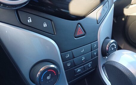 Chevrolet Cruze II, 2013 год, 850 000 рублей, 16 фотография