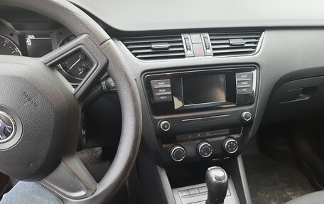 Skoda Octavia, 2015 год, 1 450 000 рублей, 2 фотография