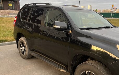 Toyota Land Cruiser Prado 150 рестайлинг 2, 2017 год, 3 850 000 рублей, 3 фотография