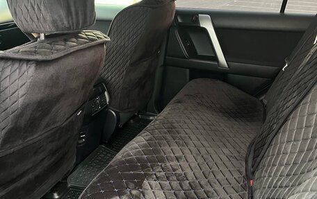 Toyota Land Cruiser Prado 150 рестайлинг 2, 2017 год, 3 850 000 рублей, 9 фотография