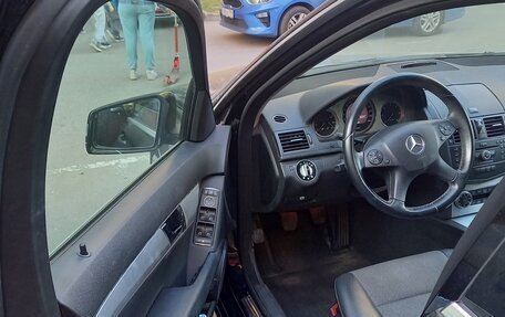 Mercedes-Benz C-Класс, 2008 год, 1 175 000 рублей, 6 фотография