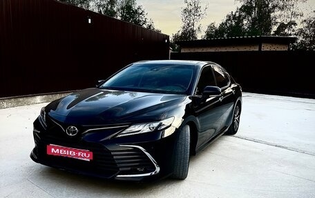 Toyota Camry, 2022 год, 4 100 000 рублей, 1 фотография