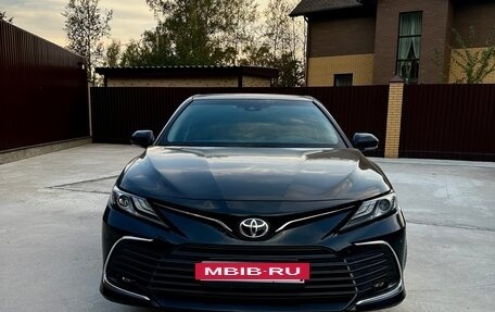 Toyota Camry, 2022 год, 4 100 000 рублей, 3 фотография