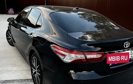 Toyota Camry, 2022 год, 4 100 000 рублей, 9 фотография