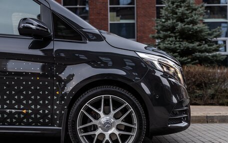 Mercedes-Benz V-Класс, 2022 год, 12 000 000 рублей, 3 фотография