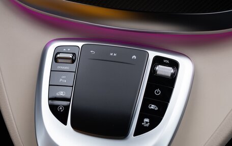 Mercedes-Benz V-Класс, 2022 год, 12 000 000 рублей, 19 фотография