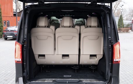 Mercedes-Benz V-Класс, 2022 год, 12 000 000 рублей, 31 фотография