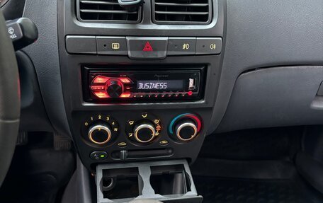 Hyundai Accent II, 2004 год, 250 000 рублей, 6 фотография