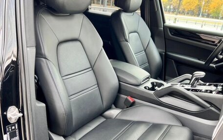 Porsche Cayenne III, 2021 год, 7 290 000 рублей, 14 фотография