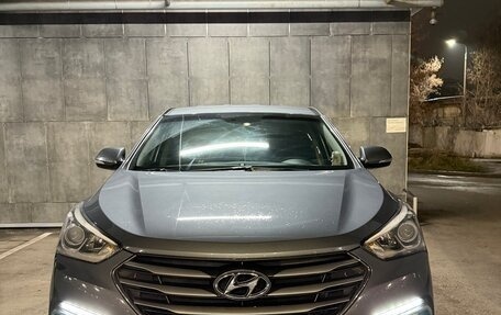 Hyundai Santa Fe III рестайлинг, 2018 год, 2 500 000 рублей, 1 фотография