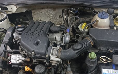 Volkswagen Caddy II, 2003 год, 499 000 рублей, 3 фотография