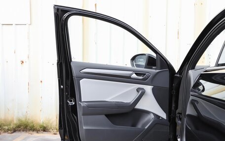 Volkswagen T-Roc, 2025 год, 2 390 000 рублей, 14 фотография