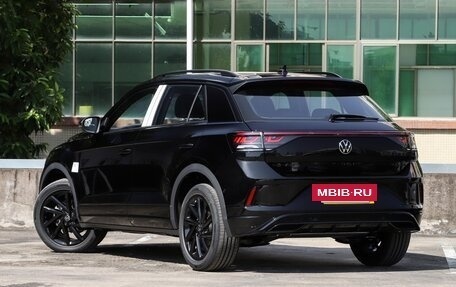 Volkswagen T-Roc, 2025 год, 2 390 000 рублей, 3 фотография