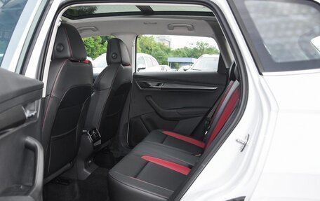 Skoda Karoq I, 2025 год, 2 890 000 рублей, 12 фотография