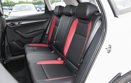 Skoda Karoq I, 2025 год, 2 890 000 рублей, 11 фотография